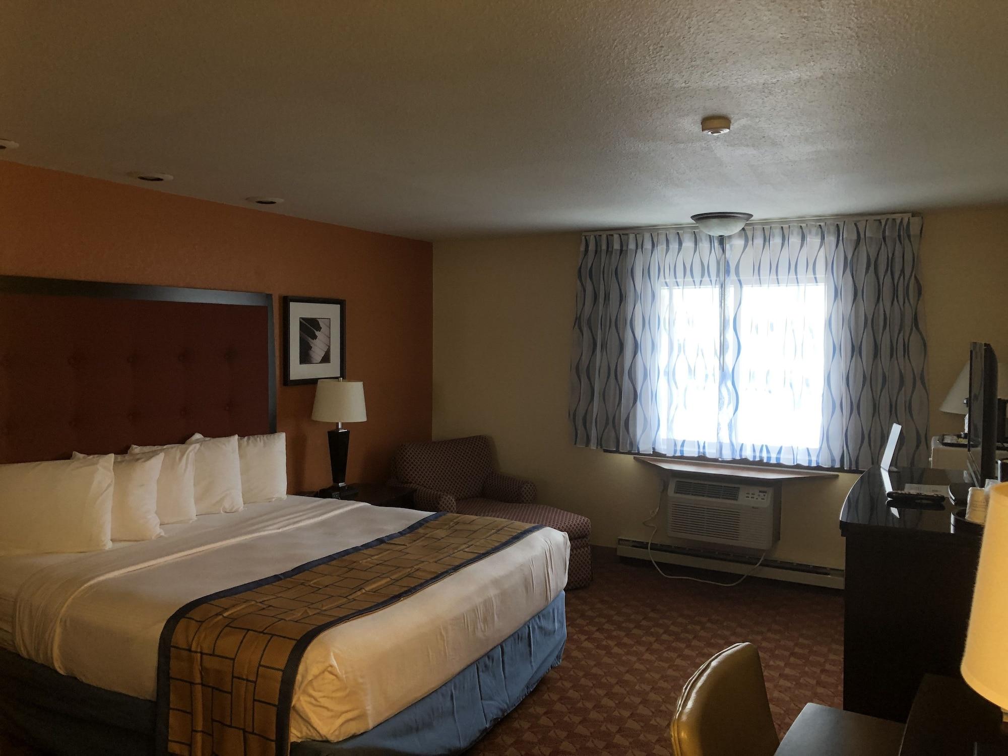 Days Inn & Suites By Wyndham Stevens Point Eksteriør billede