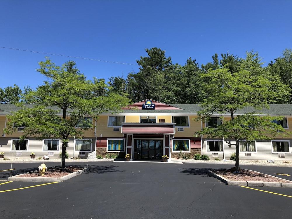 Days Inn & Suites By Wyndham Stevens Point Eksteriør billede