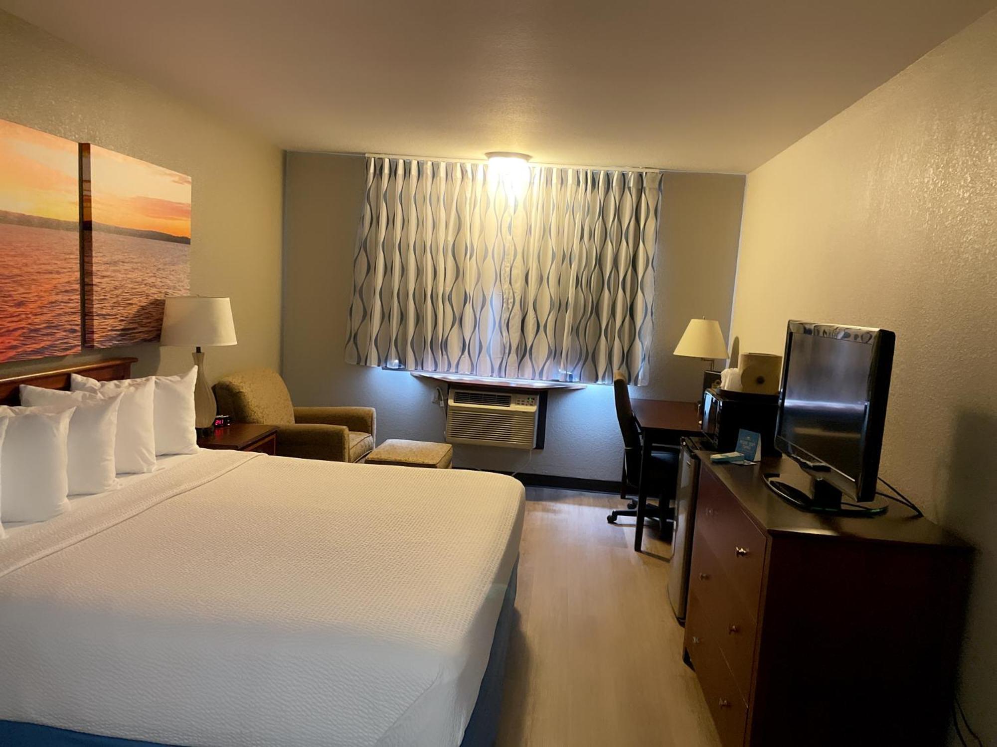Days Inn & Suites By Wyndham Stevens Point Eksteriør billede