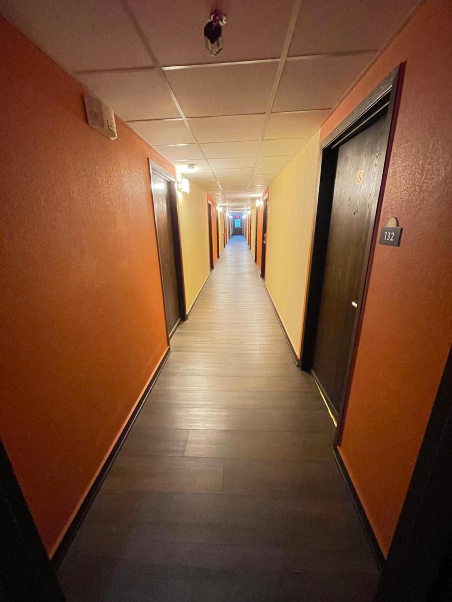 Days Inn & Suites By Wyndham Stevens Point Eksteriør billede