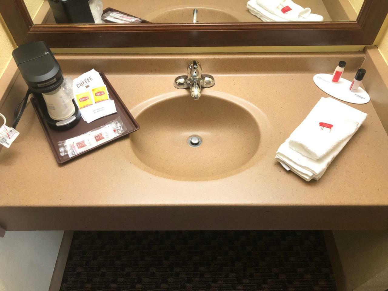 Days Inn & Suites By Wyndham Stevens Point Eksteriør billede