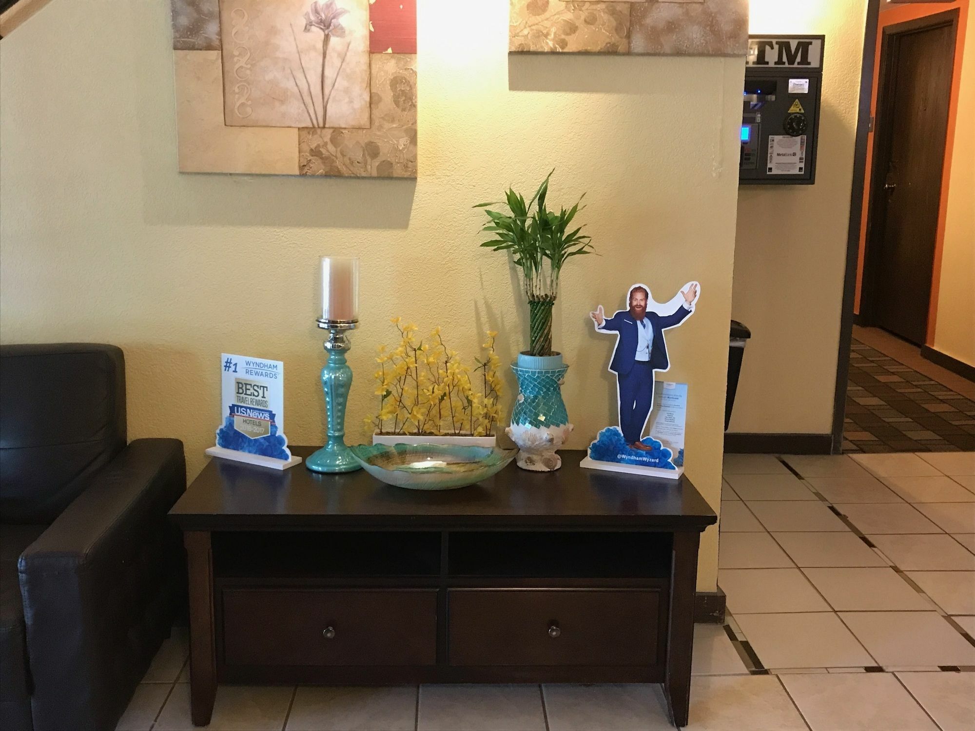 Days Inn & Suites By Wyndham Stevens Point Eksteriør billede